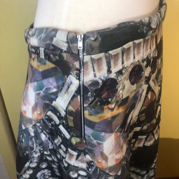 H & M Neoprene gemstone laser print skirt. Size 12. Pleated front. - Picture 5 of 10